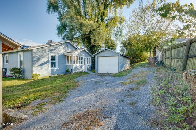 1614 Broad Street, Bristol, TN 37620