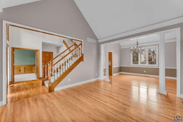 1128 Dubs Ct, Lawrence, KS 66049