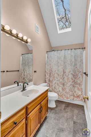 1128 Dubs Ct, Lawrence, KS 66049