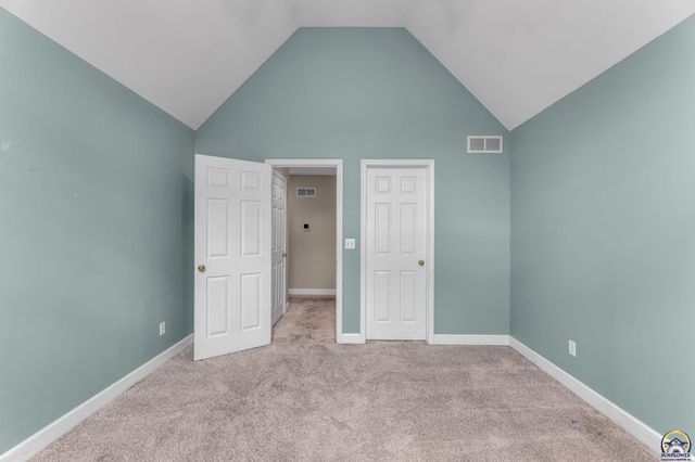 1128 Dubs Ct, Lawrence, KS 66049