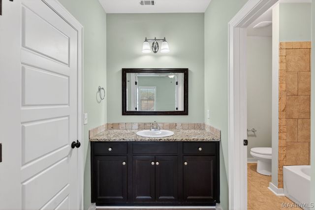 64 DOUBLE OAK Avenue, Pike Road, AL 36064