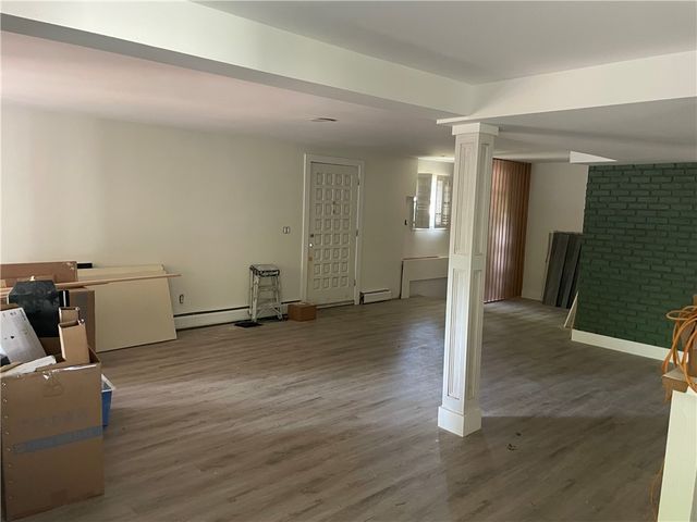 28 Hill Top Drive, Warwick, RI 02818