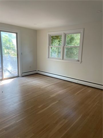 28 Hill Top Drive, Warwick, RI 02818