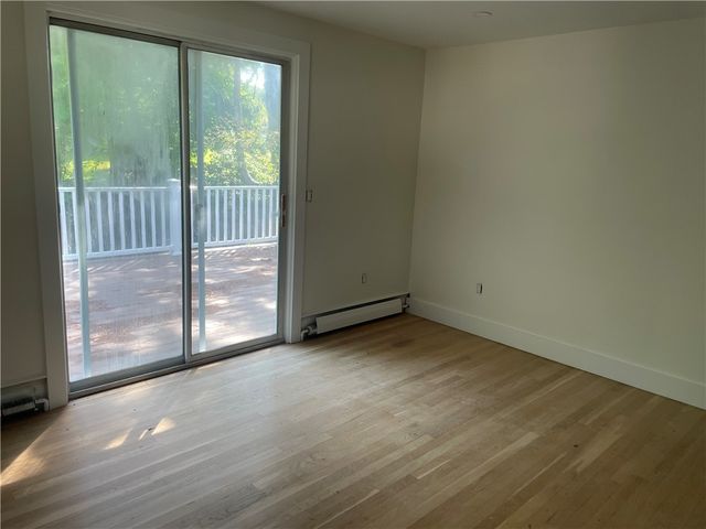 28 Hill Top Drive, Warwick, RI 02818