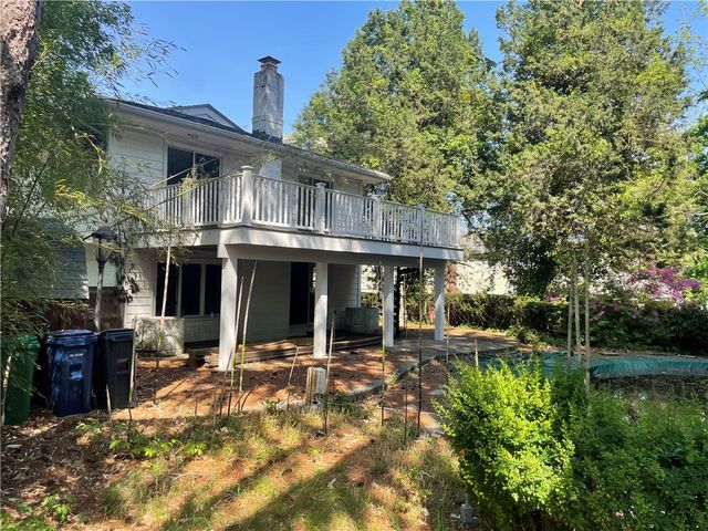 28 Hill Top Drive, Warwick, RI 02818