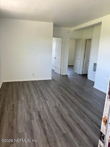 1729 LOGAN Street W 3, Jacksonville, FL 32209