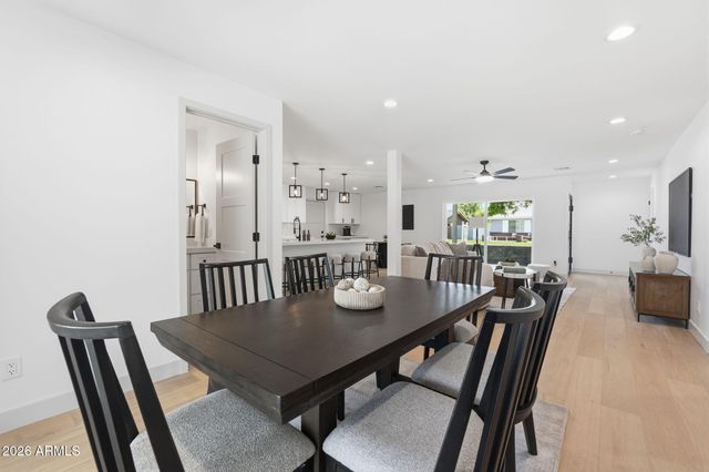 4646 E VERNON Avenue, Phoenix, AZ 85008