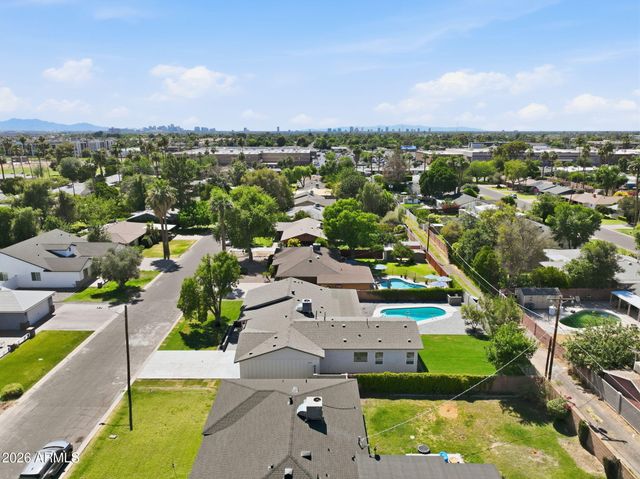 4646 E VERNON Avenue, Phoenix, AZ 85008