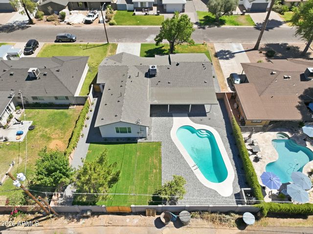 4646 E VERNON Avenue, Phoenix, AZ 85008