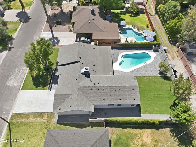 4646 E VERNON Avenue, Phoenix, AZ 85008