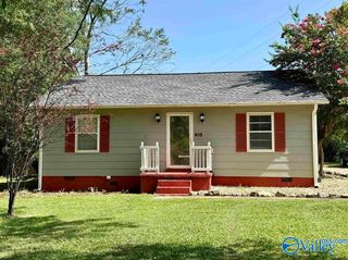 615 Curry Street NW, Hartsville, AL 35640
