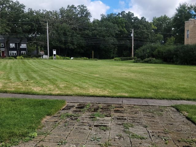 659 E Maple Avenue, Mundelein, IL 60060