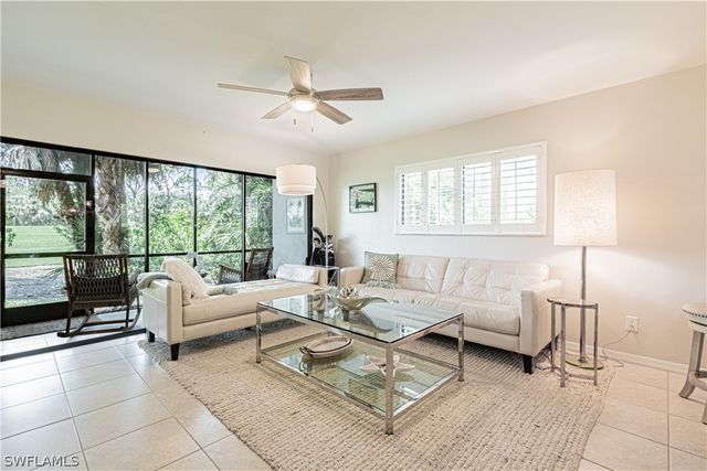 746 Eagle Creek DR W 104, Naples, FL 34113