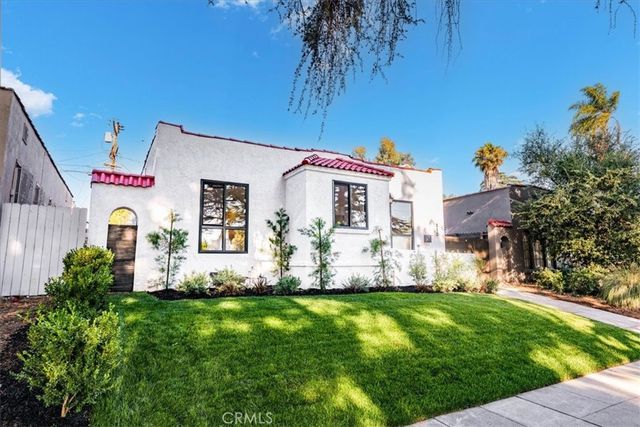 312 N Bronson Avenue, Los Angeles, CA 90004