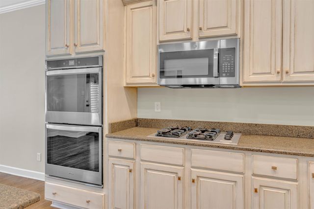 1950 N TEMPLETON CIR, Collierville, TN 38017