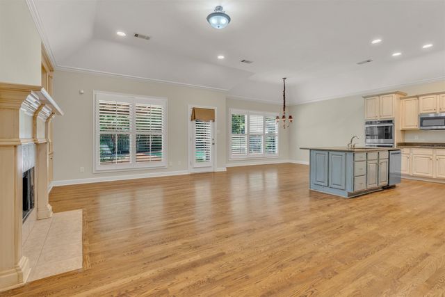 1950 N TEMPLETON CIR, Collierville, TN 38017