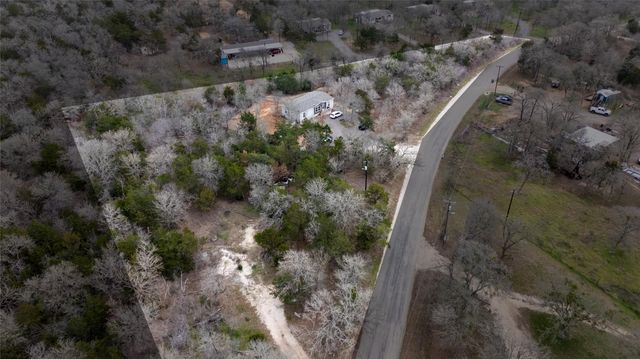 400 Saint Johns RD, Dale, TX 78616