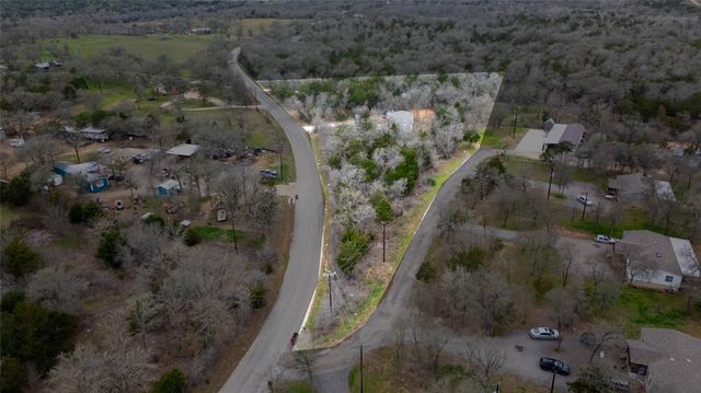 400 Saint Johns RD, Dale, TX 78616