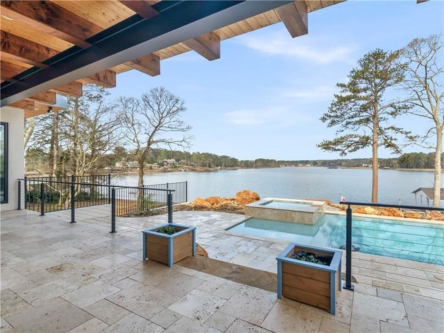 3258 S BAY Drive, Jonesboro, GA 30236