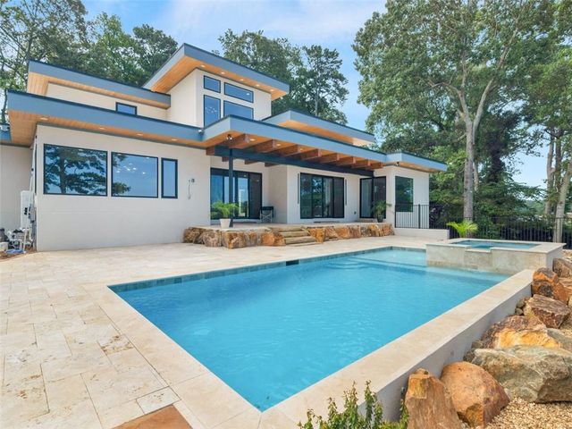 3258 S BAY Drive, Jonesboro, GA 30236