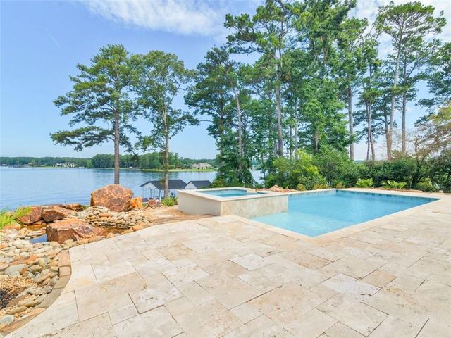 3258 S BAY Drive, Jonesboro, GA 30236