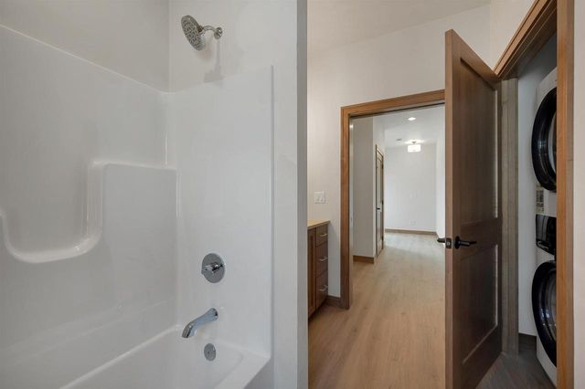 3152 EAST RIVER DRIVE, Green Bay, WI 54301