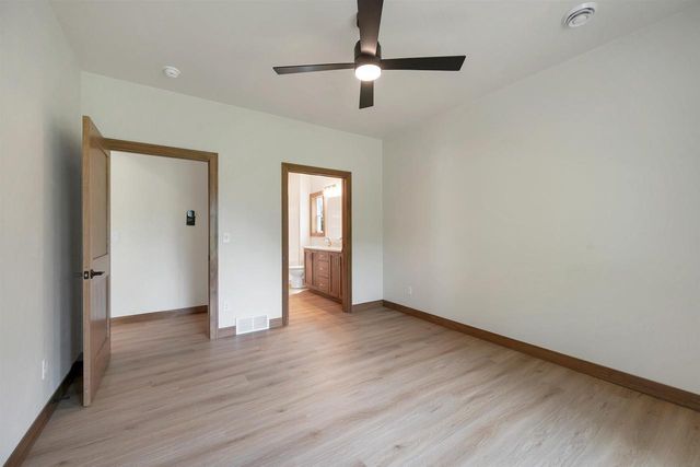 3152 EAST RIVER DRIVE, Green Bay, WI 54301