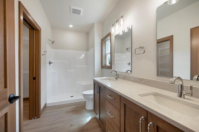 3152 EAST RIVER DRIVE, Green Bay, WI 54301