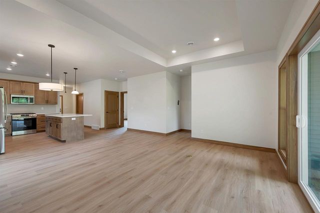 3152 EAST RIVER DRIVE, Green Bay, WI 54301