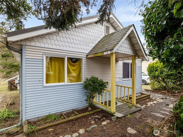 2125 4th Street, Port Townsend, WA 98368