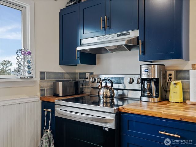 2125 4th Street, Port Townsend, WA 98368