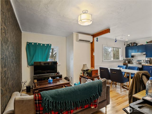 2125 4th Street, Port Townsend, WA 98368