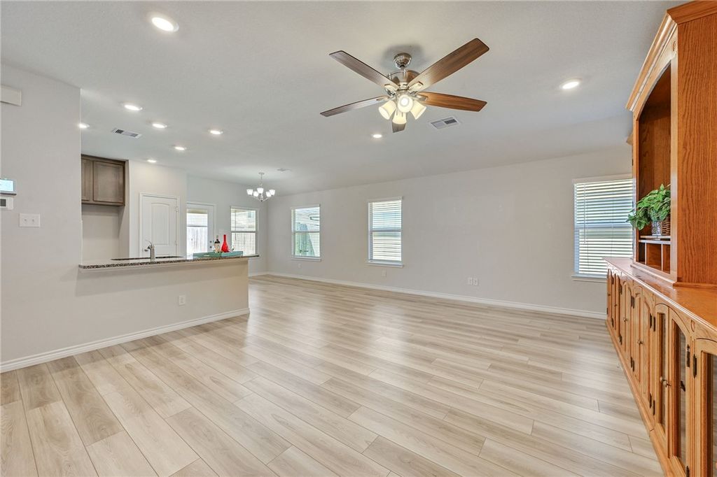 6357 Darlington Avenue, College Station, TX 77845 — photo 4