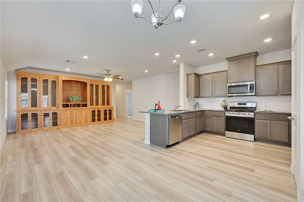6357 Darlington Avenue, College Station, TX 77845 — photo 5