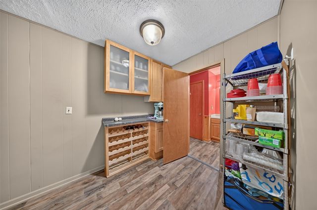 2235 Sugar Bottom Road NE, Solon, IA 52333
