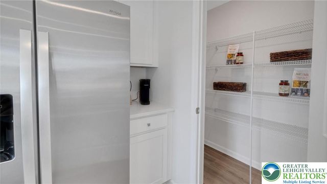 226 Winding Road, Forks Twp, PA 18040