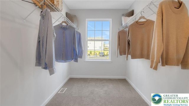 226 Winding Road, Forks Twp, PA 18040