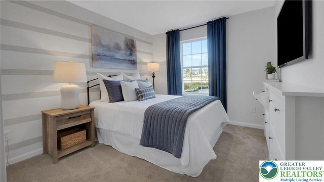 226 Winding Road, Forks Twp, PA 18040