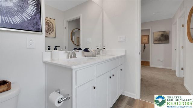 226 Winding Road, Forks Twp, PA 18040