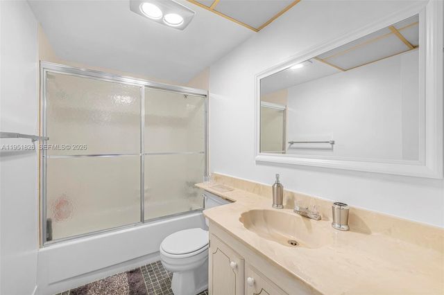 500 NE 12th Ave 407, Hallandale Beach, FL 33009