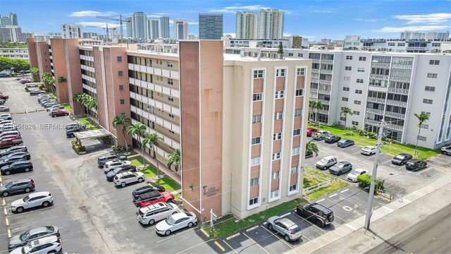 500 NE 12th Ave 407, Hallandale Beach, FL 33009