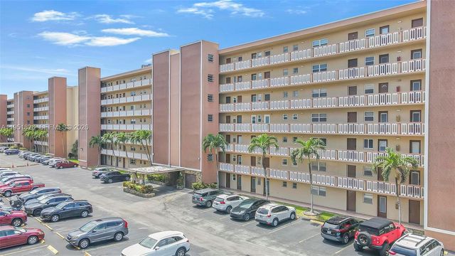 500 NE 12th Ave 407, Hallandale Beach, FL 33009
