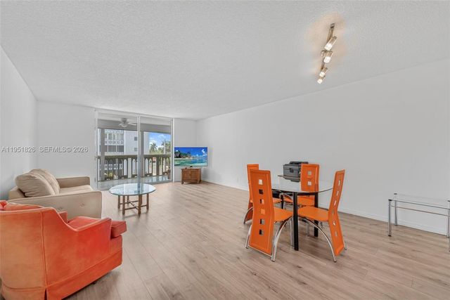 500 NE 12th Ave 407, Hallandale Beach, FL 33009