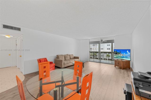 500 NE 12th Ave 407, Hallandale Beach, FL 33009