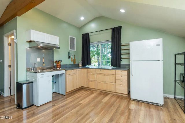 11395 Oro Vista Avenue, Sunland, CA 91040