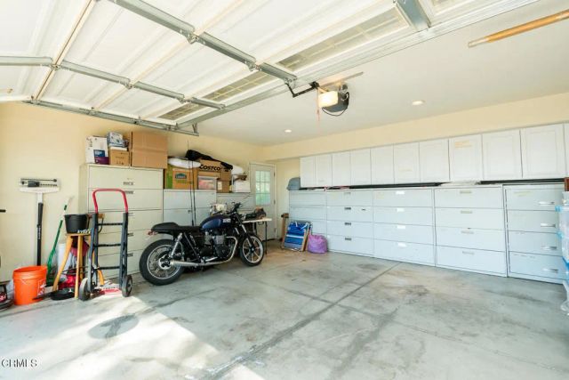 11395 Oro Vista Avenue, Sunland, CA 91040