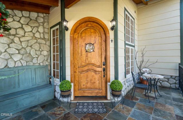 11395 Oro Vista Avenue, Sunland, CA 91040