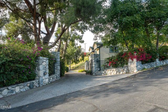 11395 Oro Vista Avenue, Sunland, CA 91040