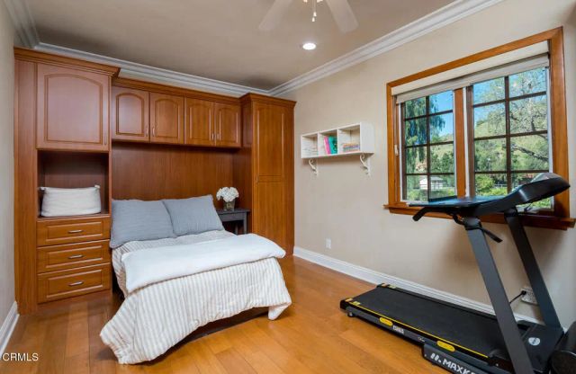 11395 Oro Vista Avenue, Sunland, CA 91040