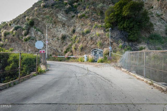 11395 Oro Vista Avenue, Sunland, CA 91040